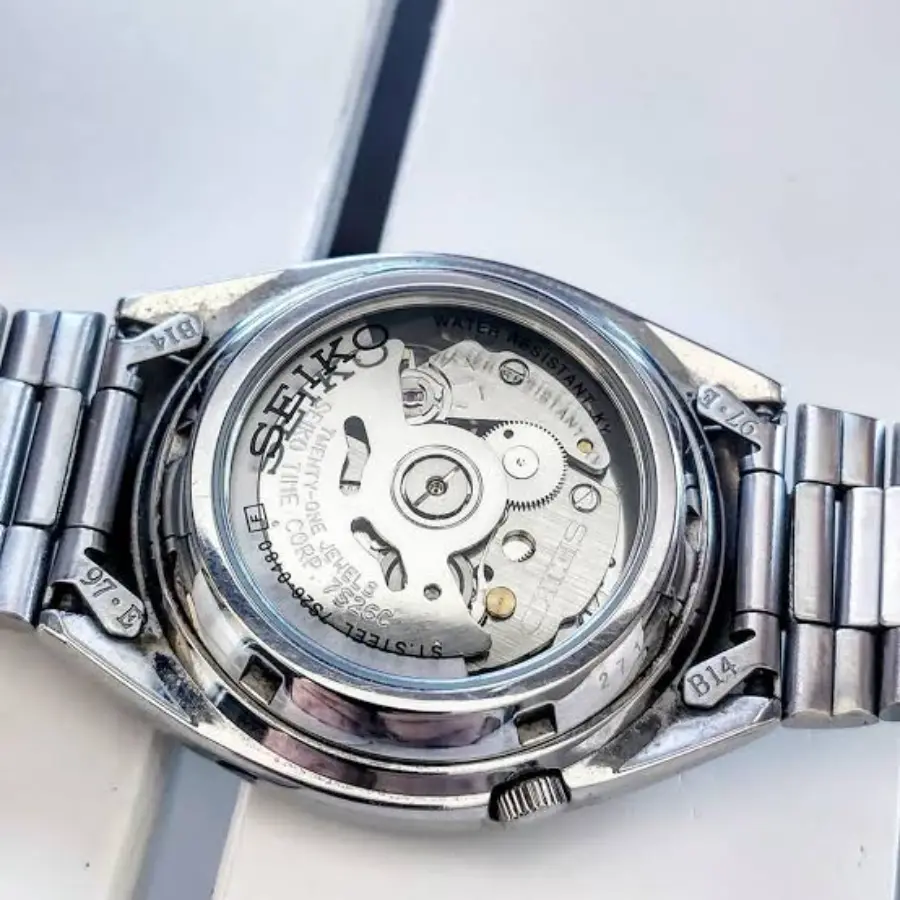 What Actually Matters in an Automatic Movement?